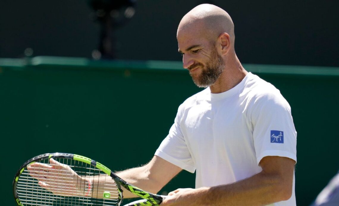 No. 2 seed Adrian Mannarino def. Alex Michelsen to win Newport