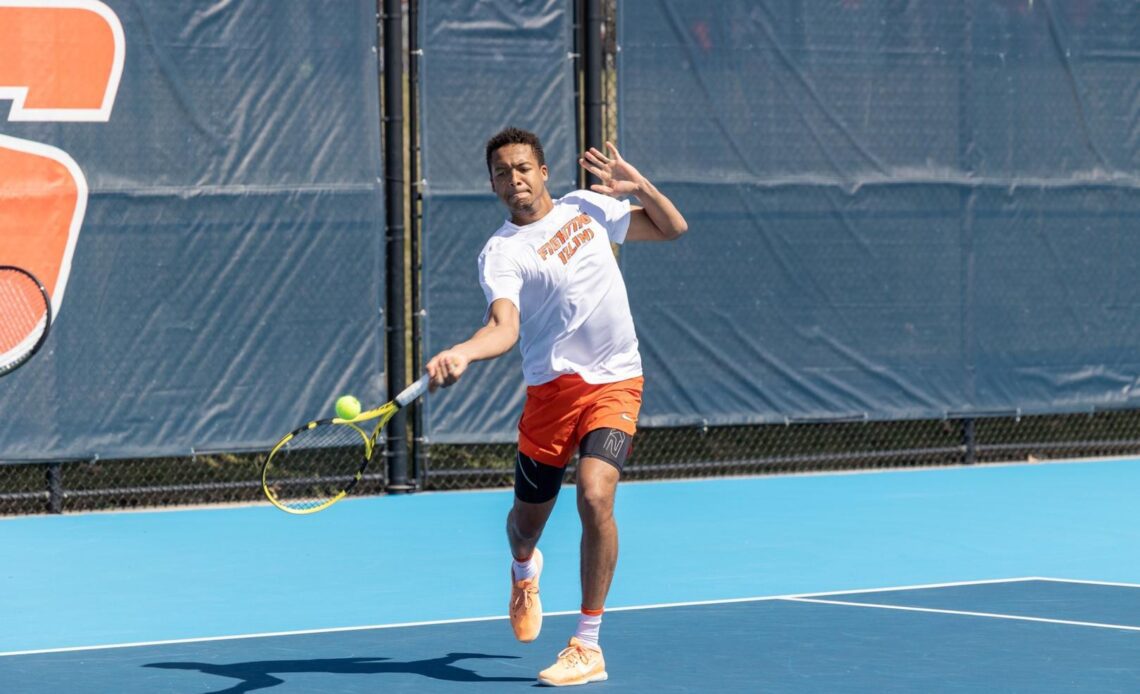 Okonkwo, Petrov Advance in Fighting Illini Open Qualifying Round