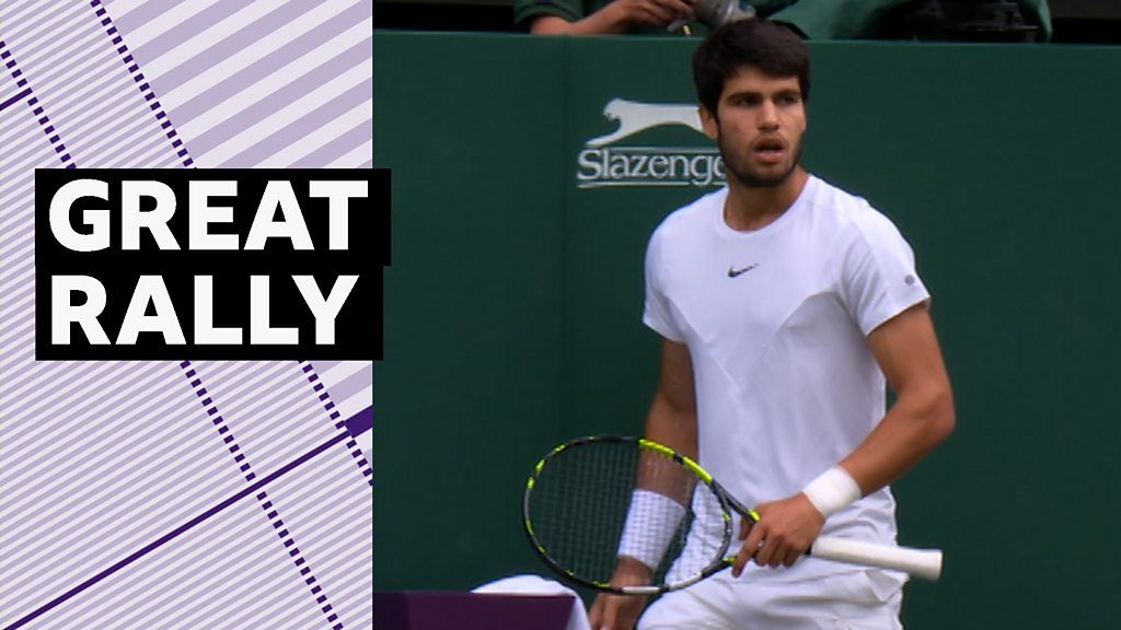 Wimbledon 2023: Carlos Alcaraz & Novak Djokovic entertain with exciting 21-shot rally in men's final