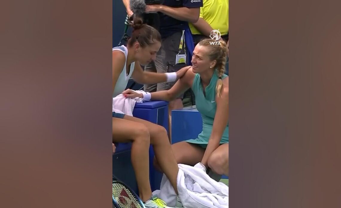Kvitova lends Bencic a helping hand after she rolls her ankle ❤️‍🩹 #shorts #wta #tennis
