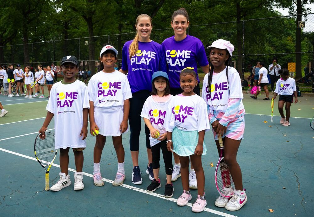 On Thursday, WTA stars Shelby Rogers and Jennifer Brady took part in a second clinic for the City Parks Foundation, which provides free tennis instruction year-round to thousands of kids in more than 30 parks throughout the five boroughs.