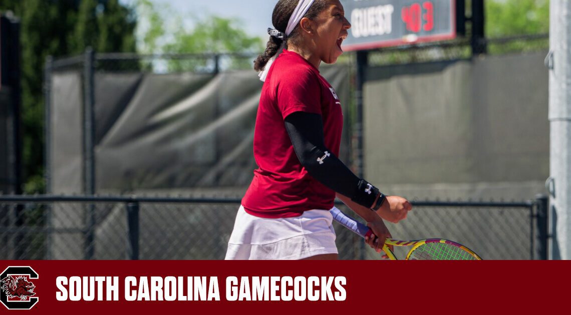 Akli Achieves 100th Career Win, Hamner Records Top-10 Upset – University of South Carolina Athletics