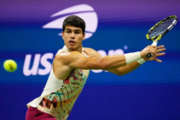 Carlos Alcaraz rolls on at US Open despite 29 unforced errors