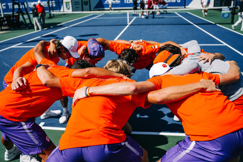 Mesarovic, Smith Earn Singles Wins In Day One Of Wake Forest Invitational – Clemson Tigers Official Athletics Site