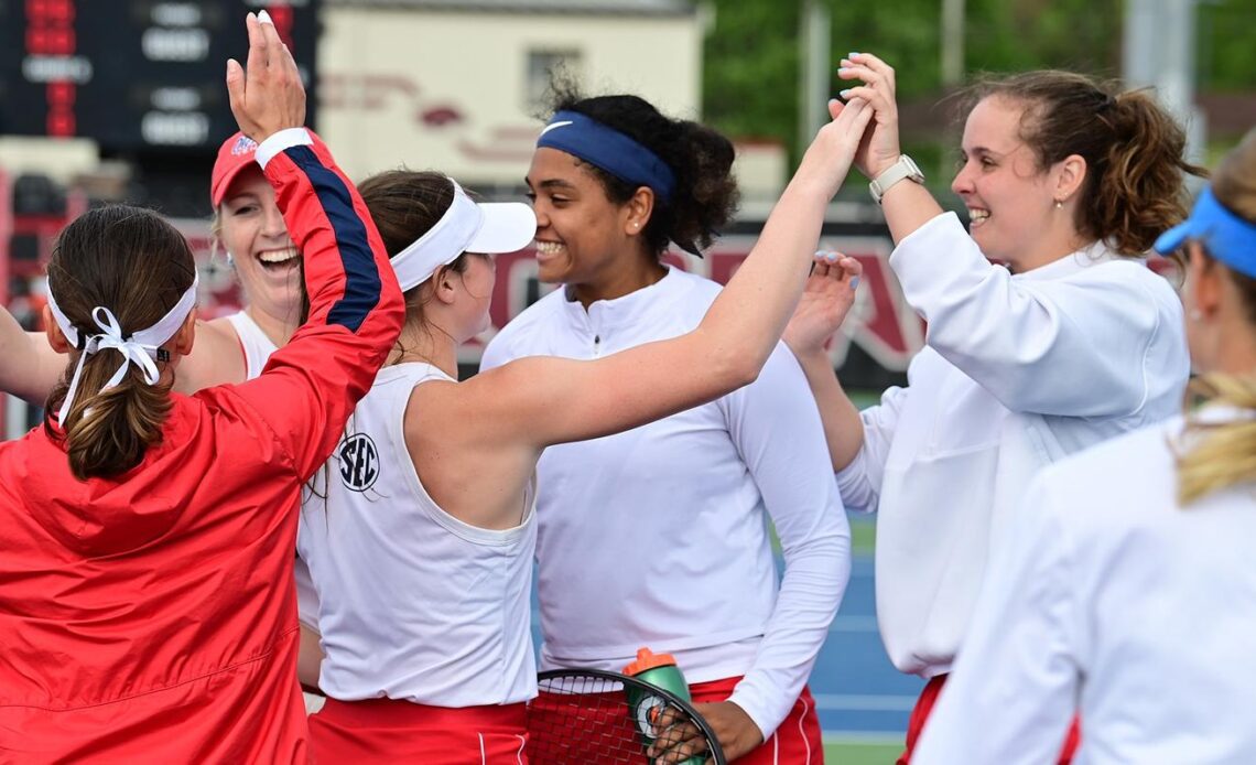 Women’s Tennis Begins New Season at June Stewart Invitational