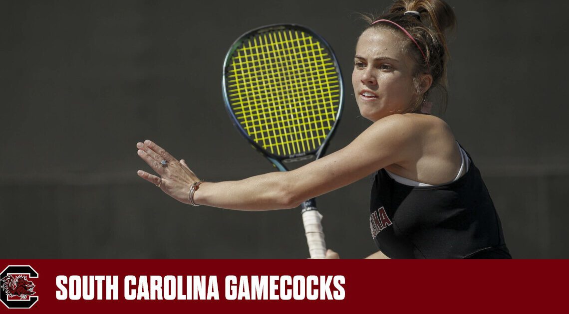 Women’s Tennis Tallies Five Singles Wins on Third Day of Ranked +1 – University of South Carolina Athletics