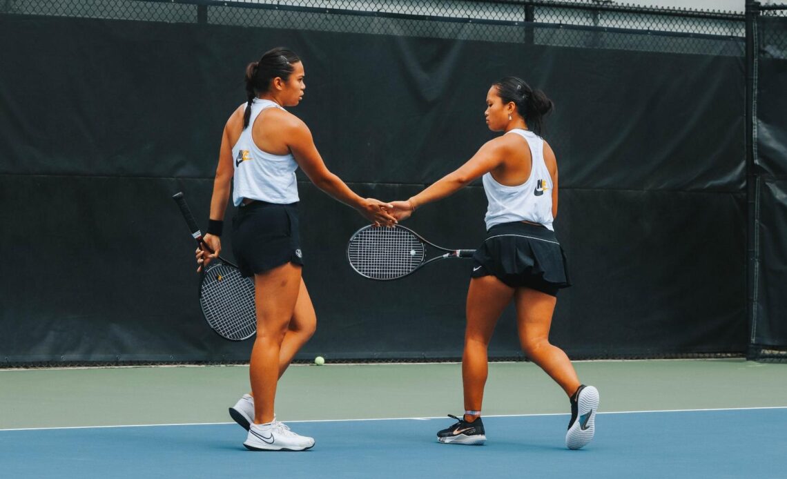 Tennis' Canate Sisters Advance to Doubles Quarterfinals of ITA Midwest Regionals