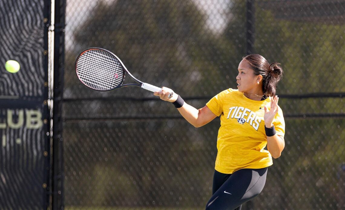 Tennis Closes Out Weekend In Waco