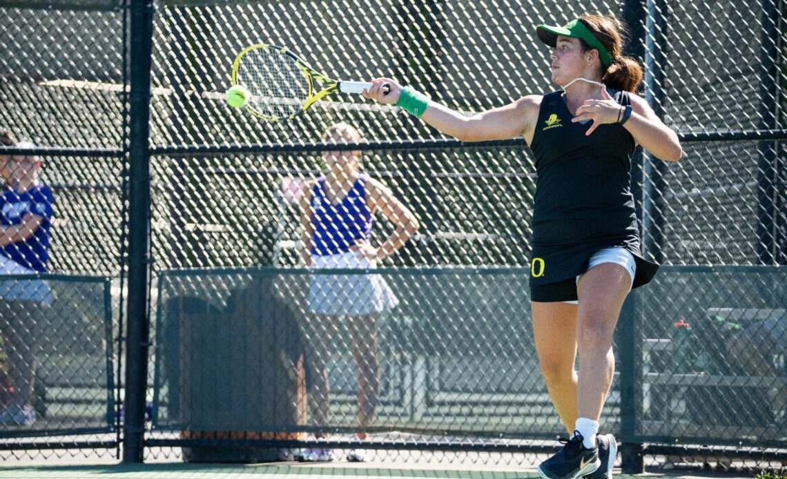 Two UO Doubles Duos Advance to Round of 16