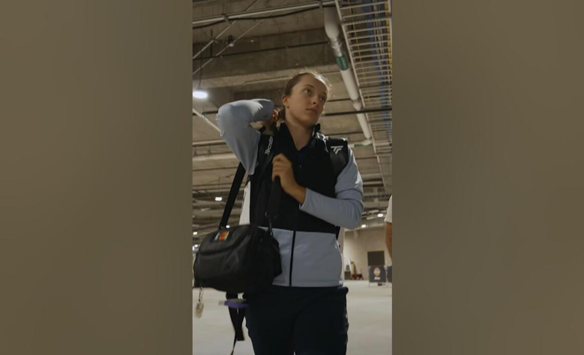 Behind the scenes as Sabalenka & Swiatek clash in the WTA Finals last four 👀 #wta #tennis #shorts