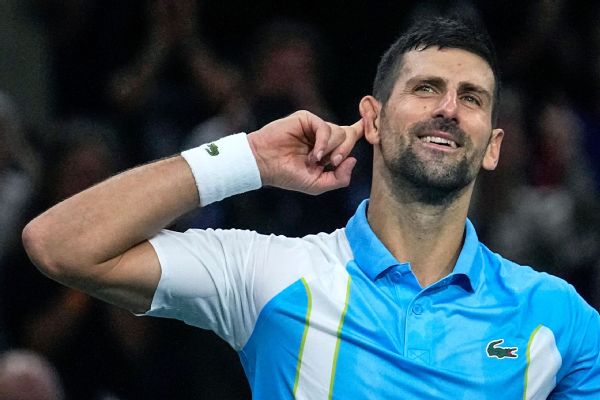 Novak Djokovic to face Grigor Dimitrov in final at Paris Masters