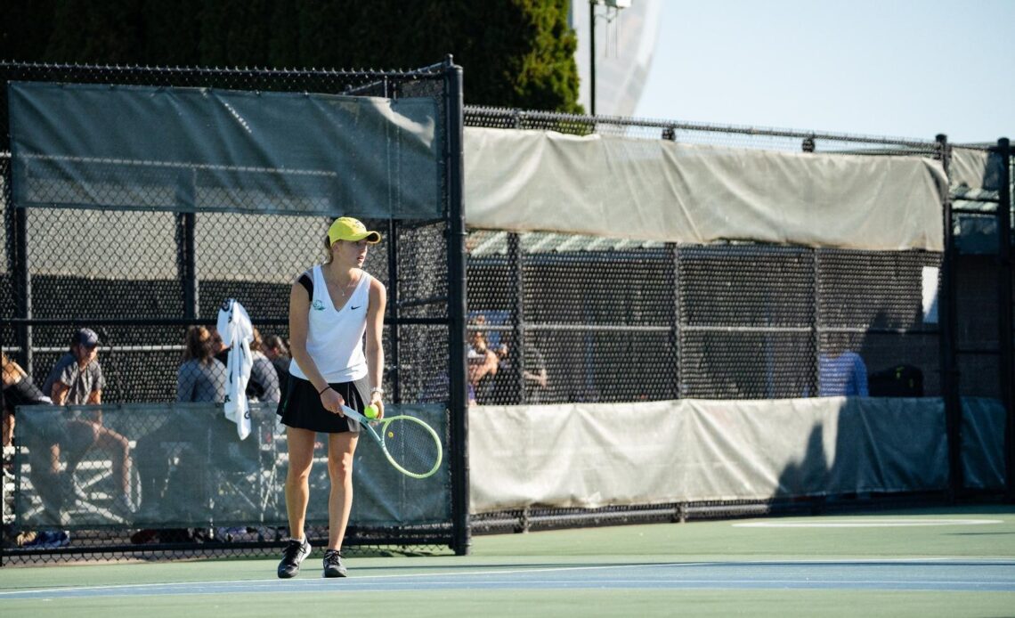 Three Ducks Advance to Singles Finals