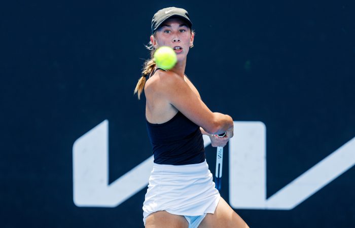 Kimiko Cooper in the 18/u championships at the 2023 December Showdown at Melbourne Park on Monday, December 4, 2023. Photo by TENNIS AUSTRALIA/ AARON FRANCIS