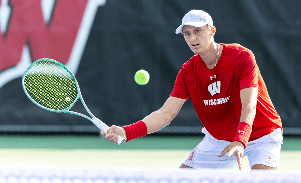 Men's tennis drops first match to Miami