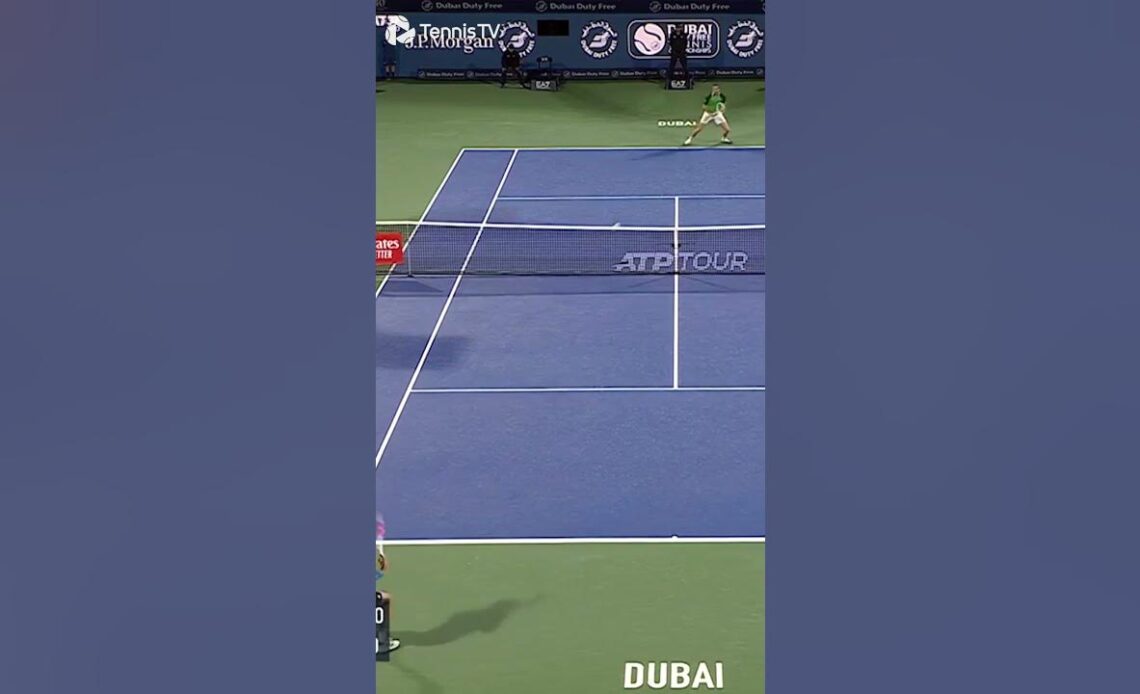 Medvedev OUT OF THIS WORLD SHOT 🤯 #ddftennis