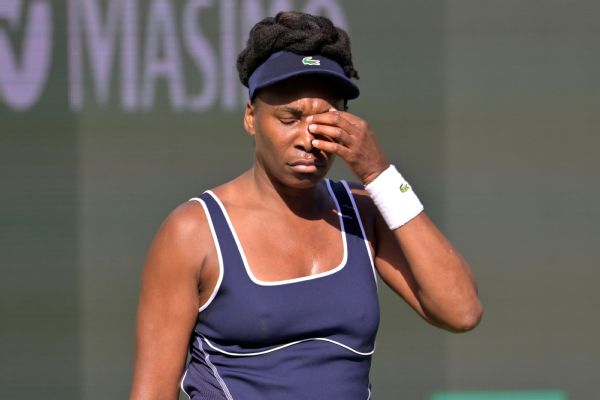 Venus Williams' return spoiled by loss at Indian Wells