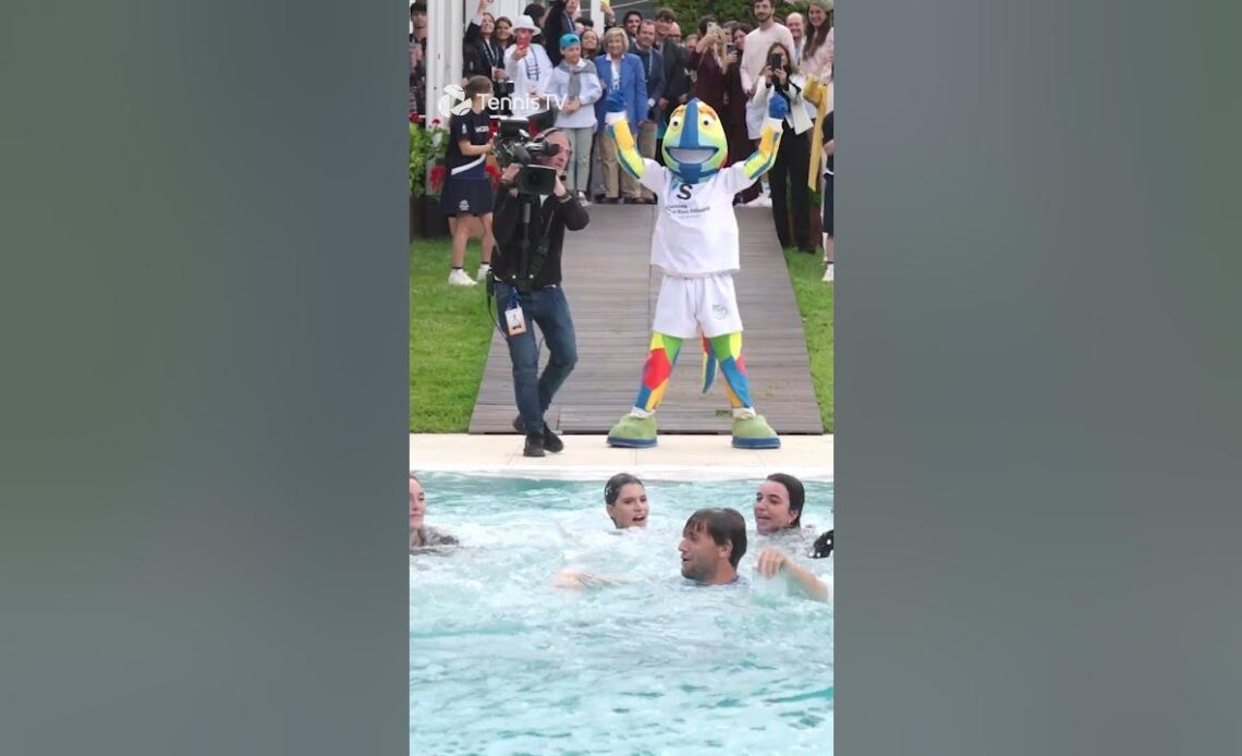 3, 2, 1...JUMP! Casper Ruud's Champion Dive In Barcelona 💦🏆
