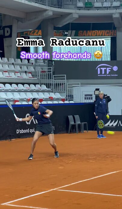 Emma Raducanu’s forehand is so smooth 😍 #shorts #tennis #emmaraducanu
