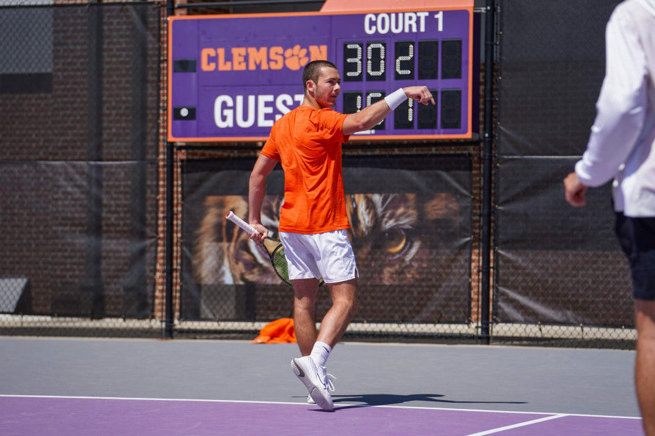 Tigers Sweep Louisville 4-0, Secure Third Conference Win – Clemson Tigers Official Athletics Site