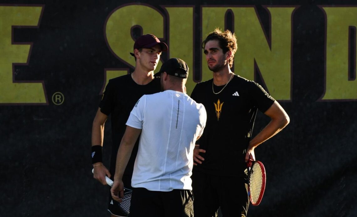 Men's Tennis Nearly Knocks Off No. 6 Wake Forest, is Eliminated from NCAA Tournament