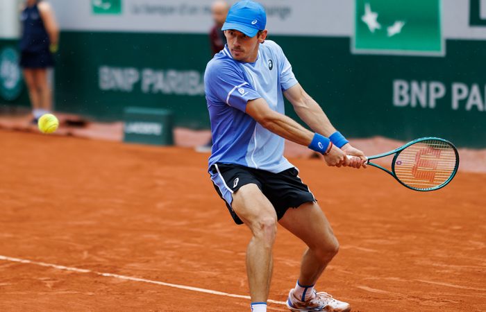 De Minaur battles into fourth round at Roland Garros 2024 | 2 June, 2024 | All News | News and Features | News and Events