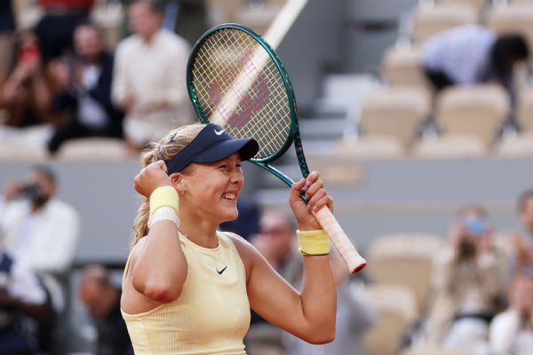 Mirra Andreeva stuns Aryna Sabalenka to reach French Open semifinals