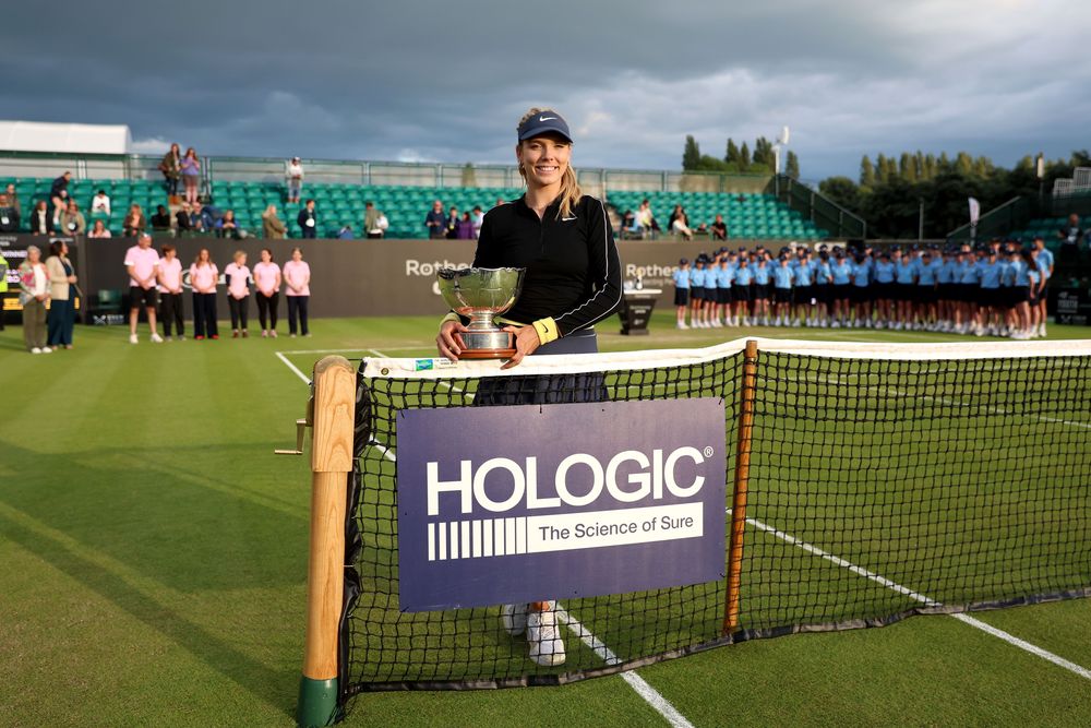 Katie Boulter successfully defended her Nottingham title in 2024 with a run that included two 3-hour, 13-minute wins over British compatriots Harriet Dart and Emma Raducanu.